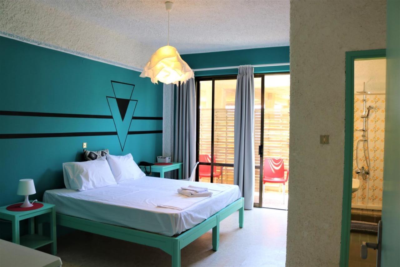 The Bongos - Socially Conscious Rooms, Part Of The Room Rate Goes To Charity ปลาเตเนียส ภายนอก รูปภาพ