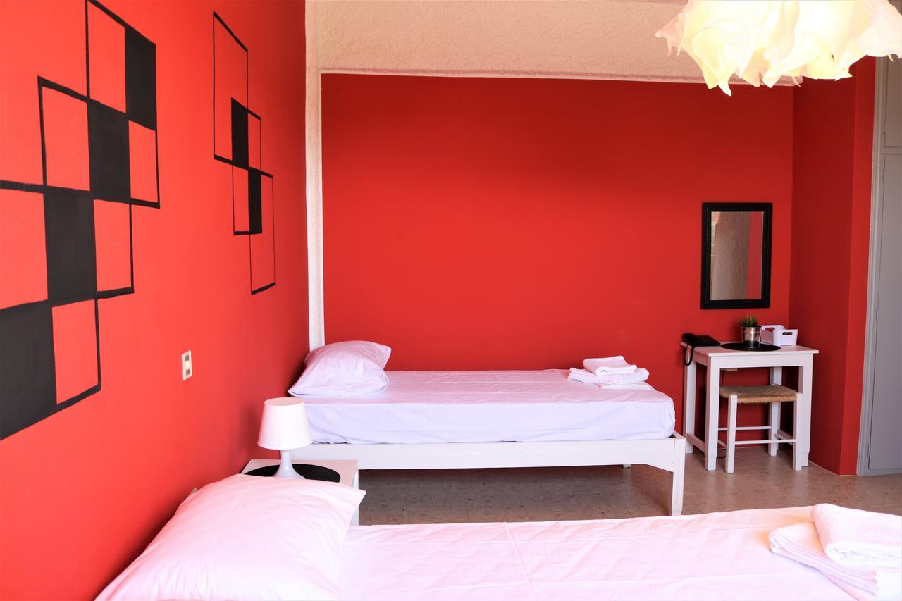 The Bongos - Socially Conscious Rooms, Part Of The Room Rate Goes To Charity ปลาเตเนียส ภายนอก รูปภาพ