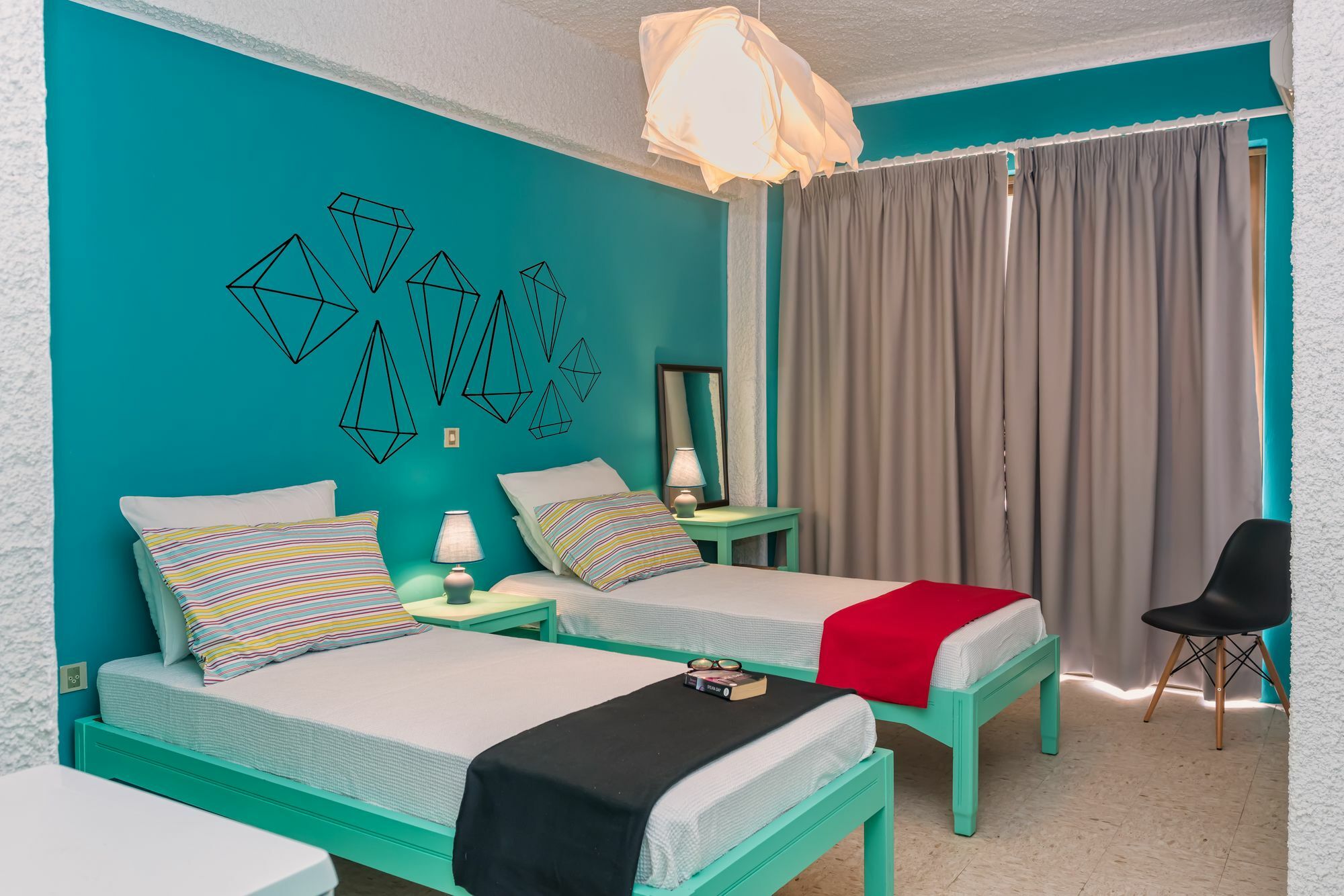 The Bongos - Socially Conscious Rooms, Part Of The Room Rate Goes To Charity ปลาเตเนียส ภายนอก รูปภาพ